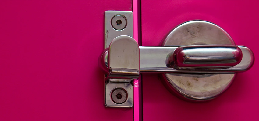 Childproof Gate Lock in Charter Oak, California
